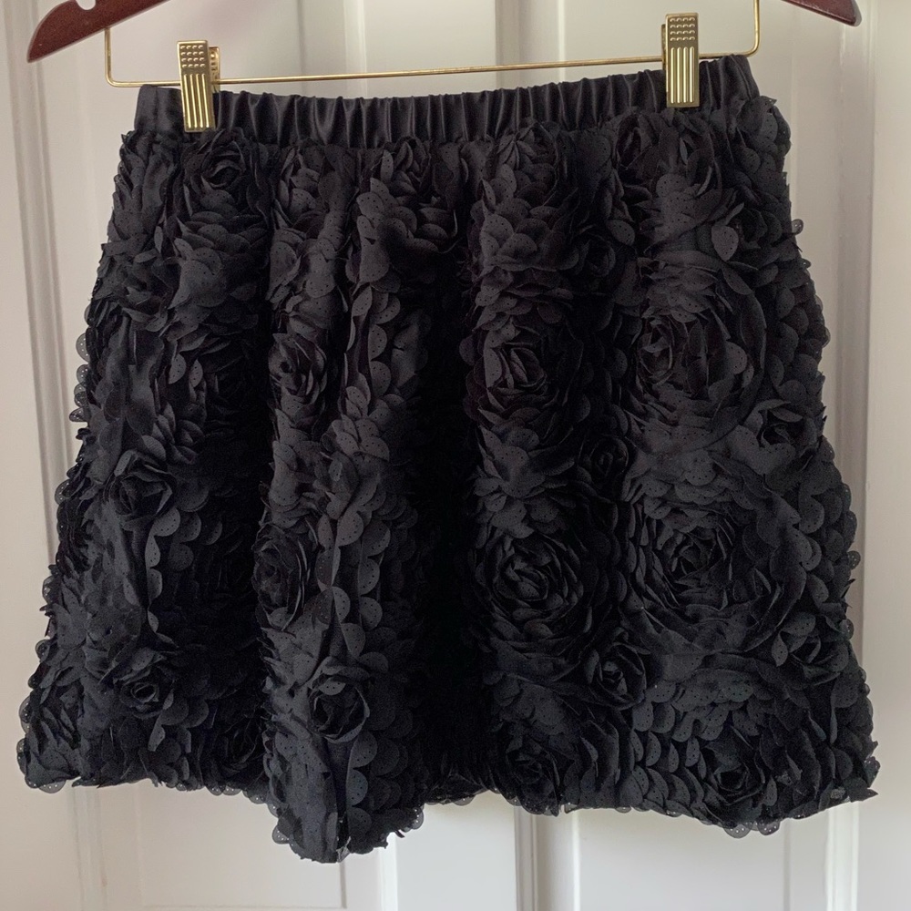 Black flowery girls skirt